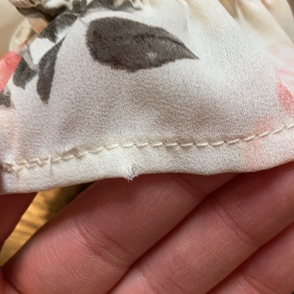 Altar’d State Floral Romper Medium - Picture 11 of 12